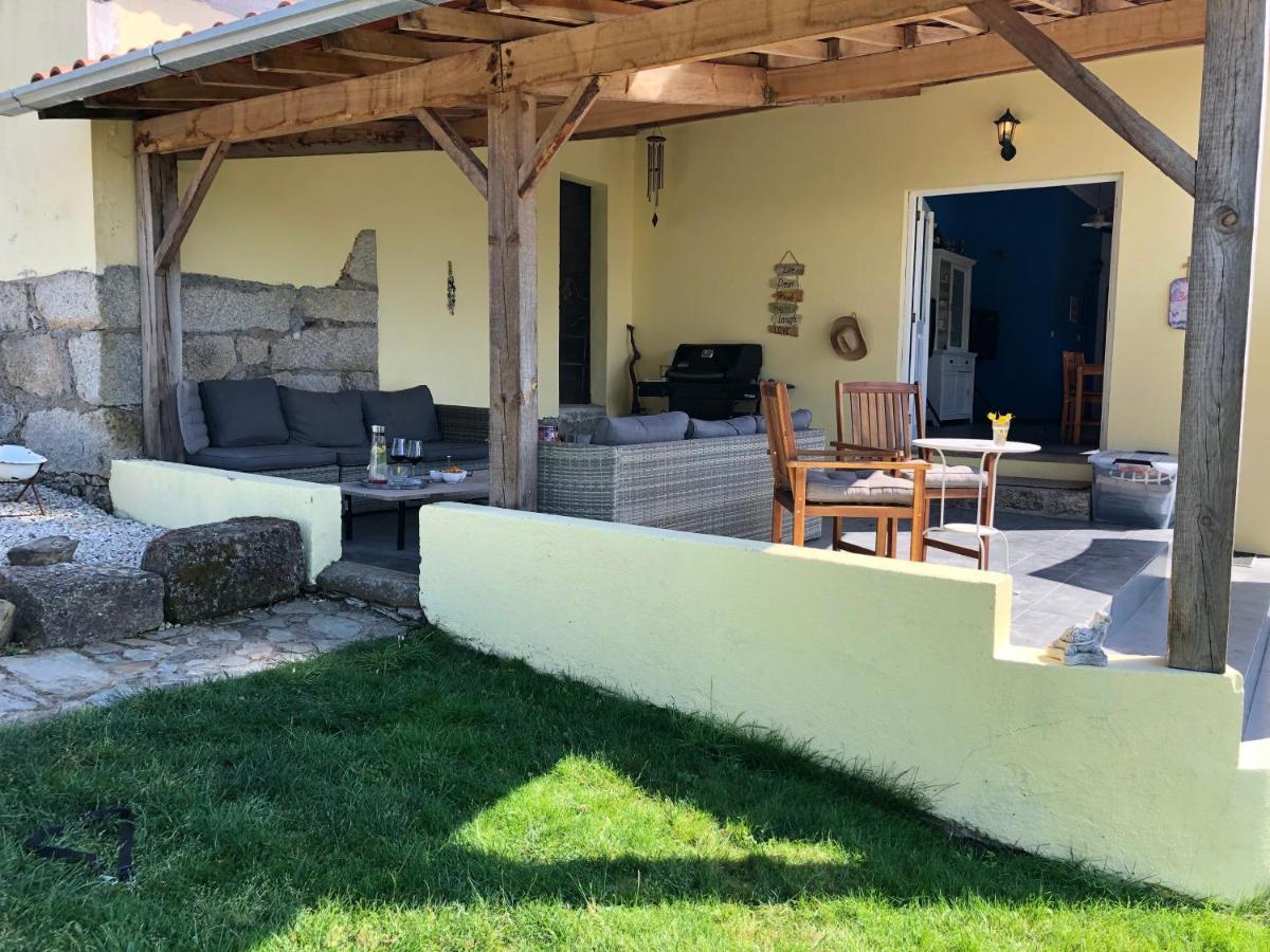 شقة A Casa Amarela Pinheiro de Coja المظهر الخارجي الصورة
