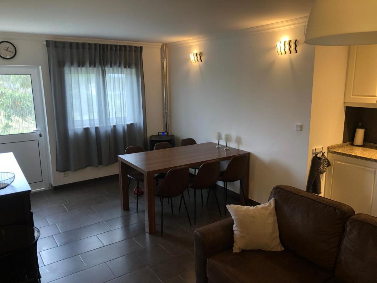شقة A Casa Amarela Pinheiro de Coja المظهر الخارجي الصورة